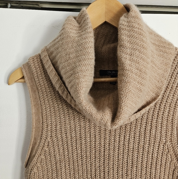 Saks Fifth Ave Cashmere Tunic w/Cowl Neck Detail (M) - Picture 4 of 6